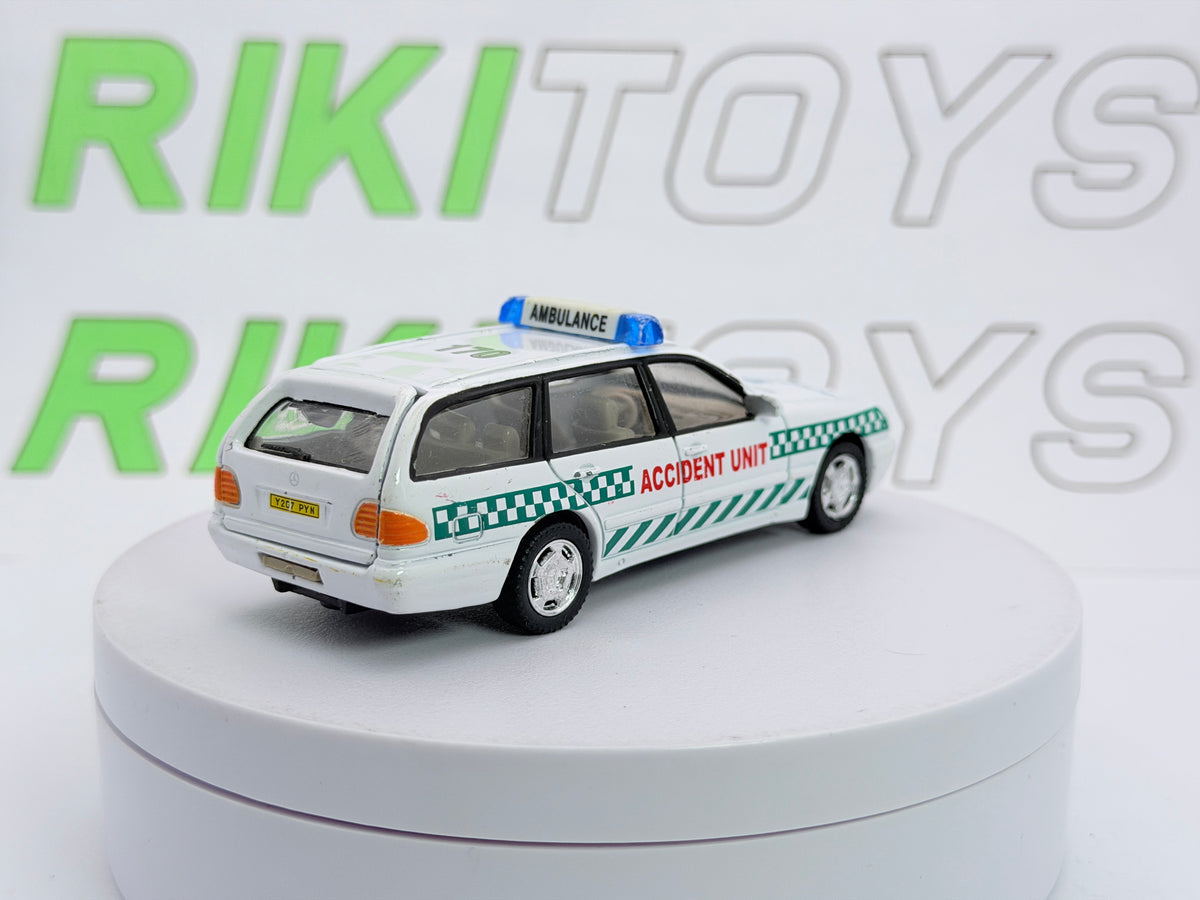 Mercedes Benz 300 T W 210 Cararama 1/43 Bianco