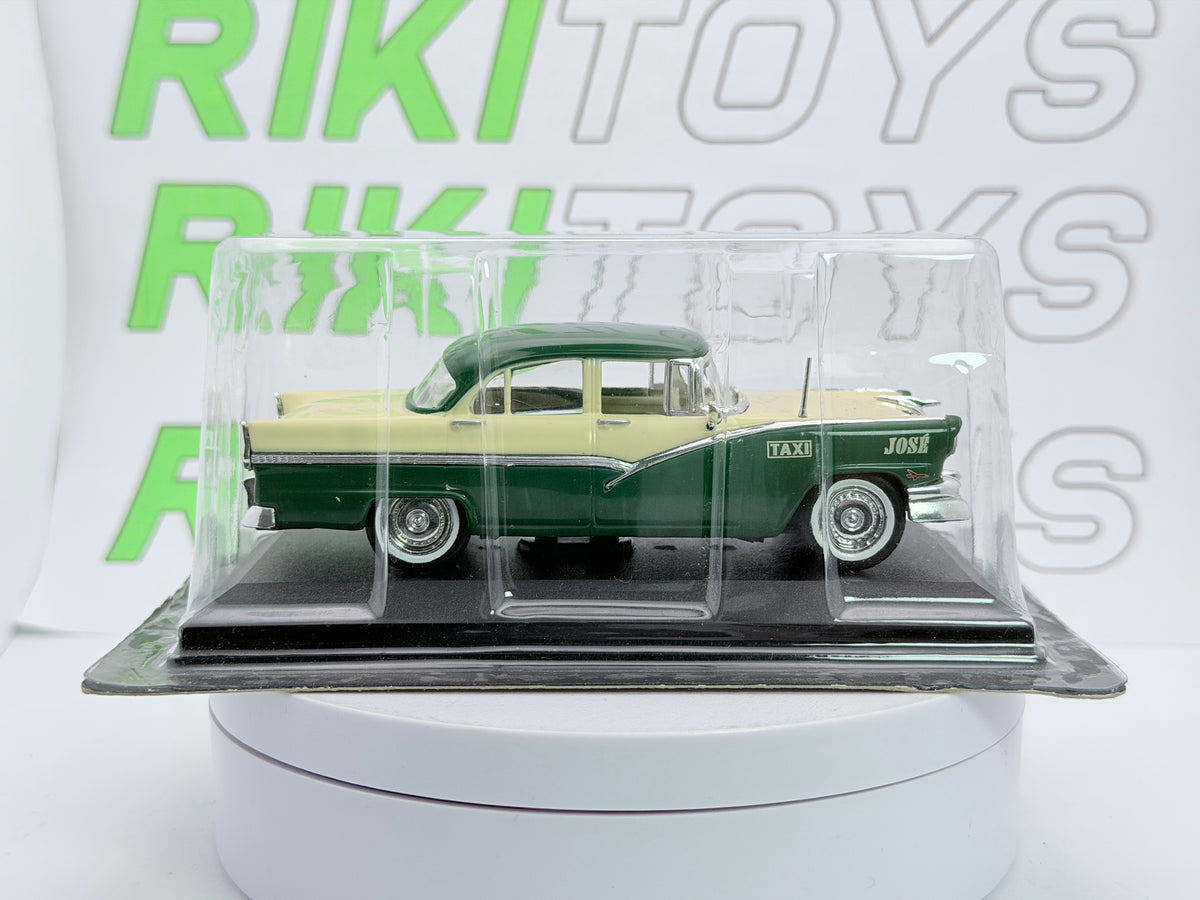 Ford Fairlane Taxi Edicola 1/43 Verde