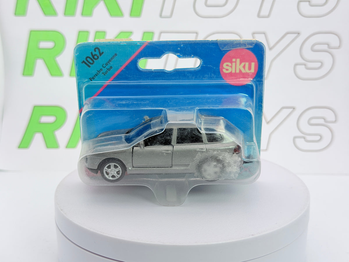 Porsche Cayenne Turbo Siku 1/60 Argento