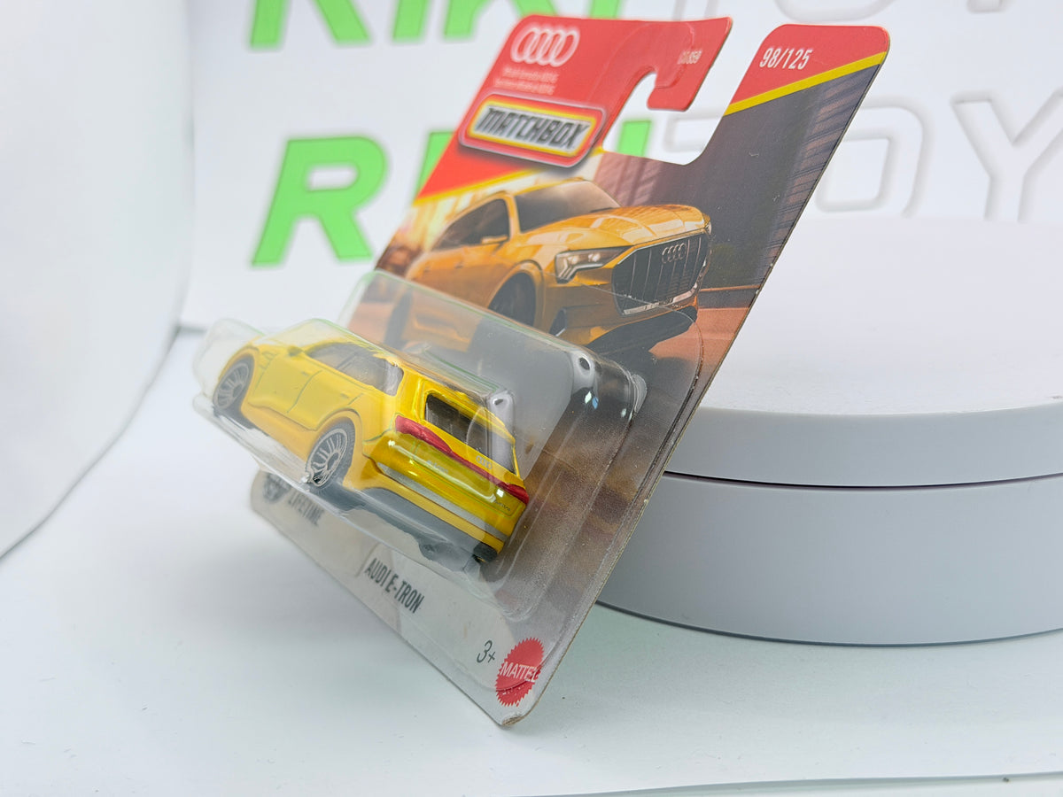 Audi E Tron Matchbox 1/60 Giallo