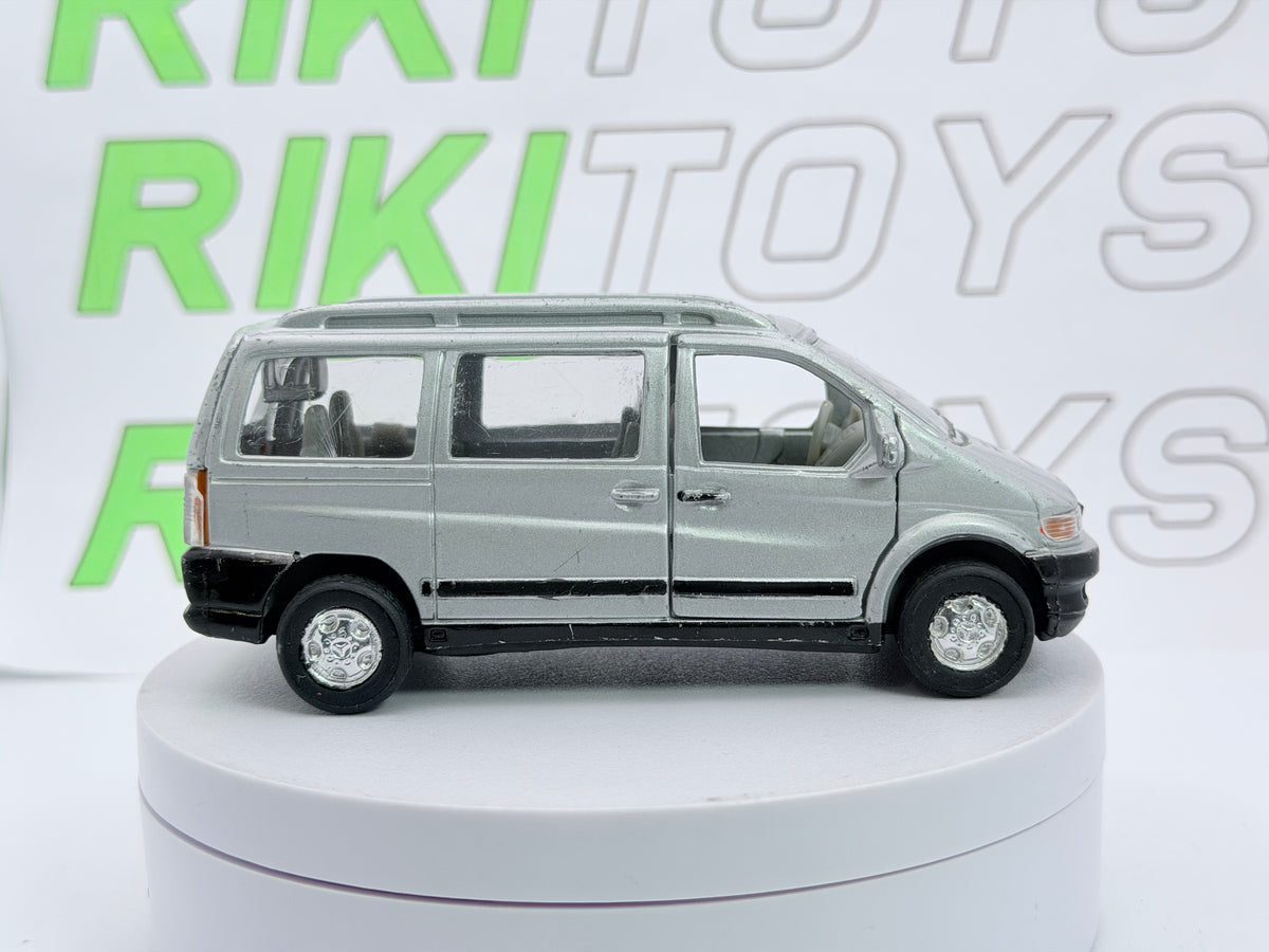 Mercedes Benz V-Klass 1/40 Argento