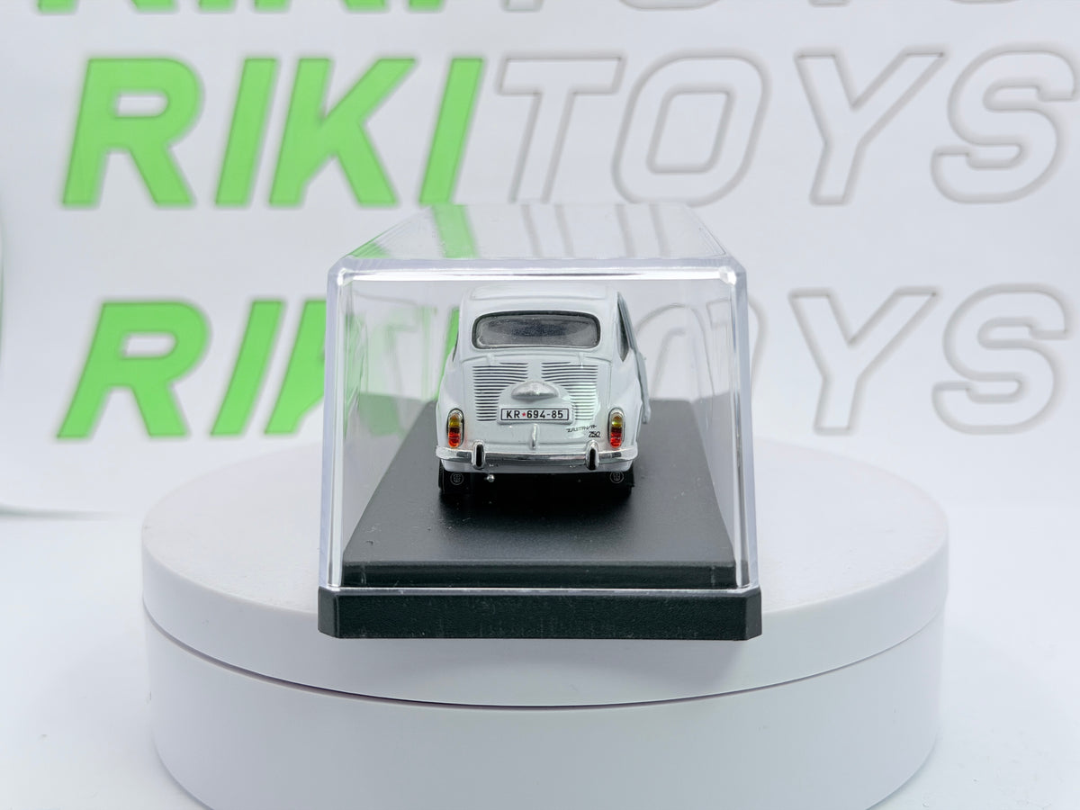 Fiat-Zastava 750 Cararama 1/43 Bianco