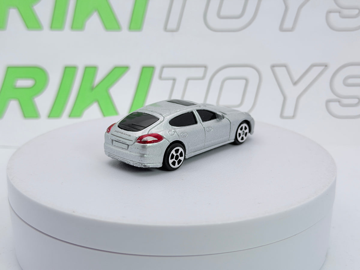 Porsche Panamera Turbo Maisto Argento