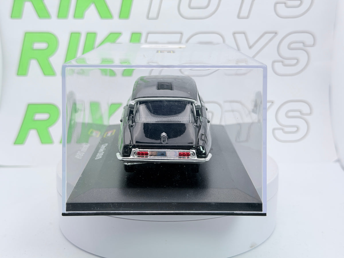 Citroen DS 19 Burago 1/32 Bianco 1959