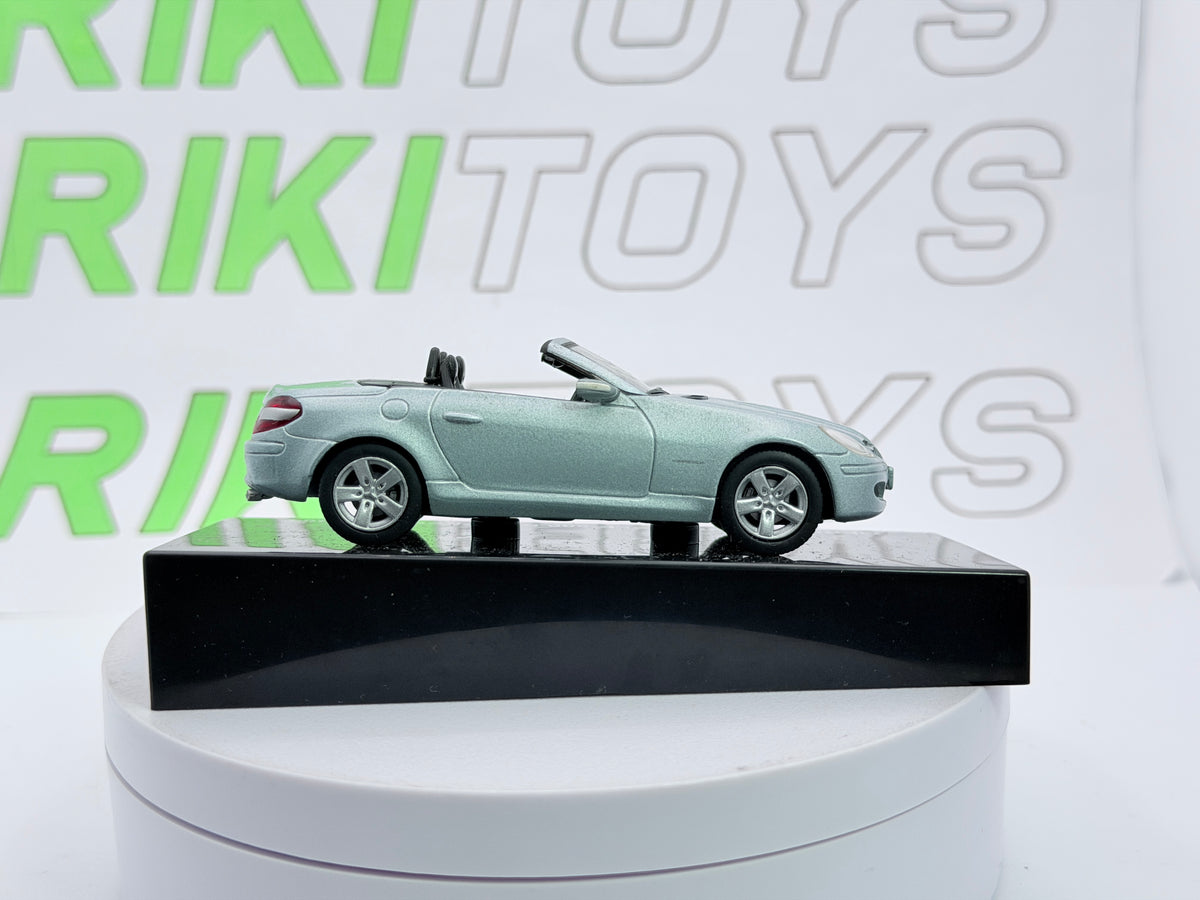 Mercedes Benz SLK 200 K R 171 Edicola 1/43 Azzurro metallizzato 2004