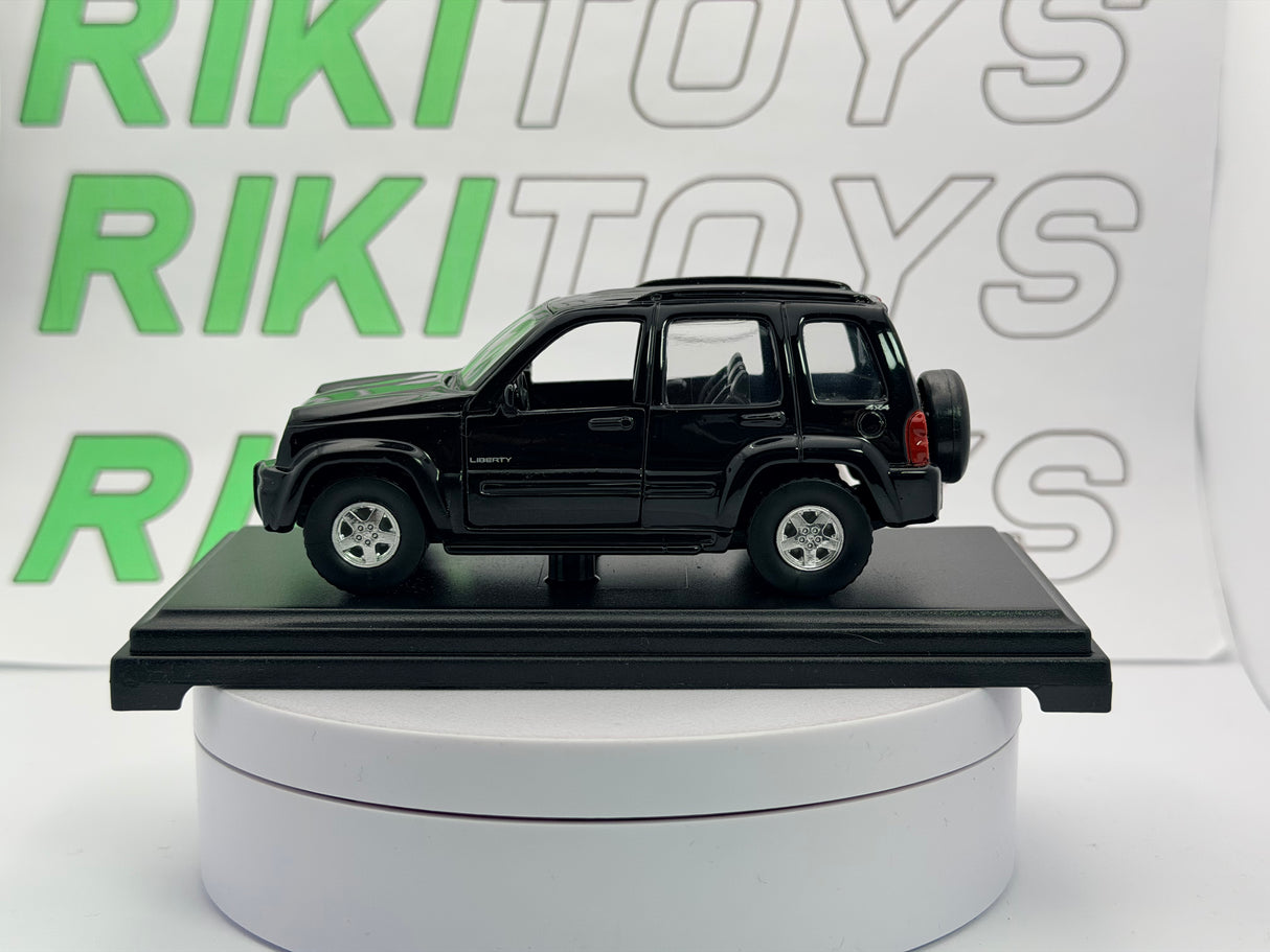 Jeep Liberty-Cherokee Maisto 1/40 Nero 2002