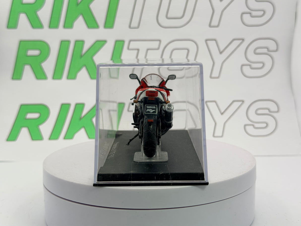 Yamaha YZF R7 Edicola 1/24 Bianco