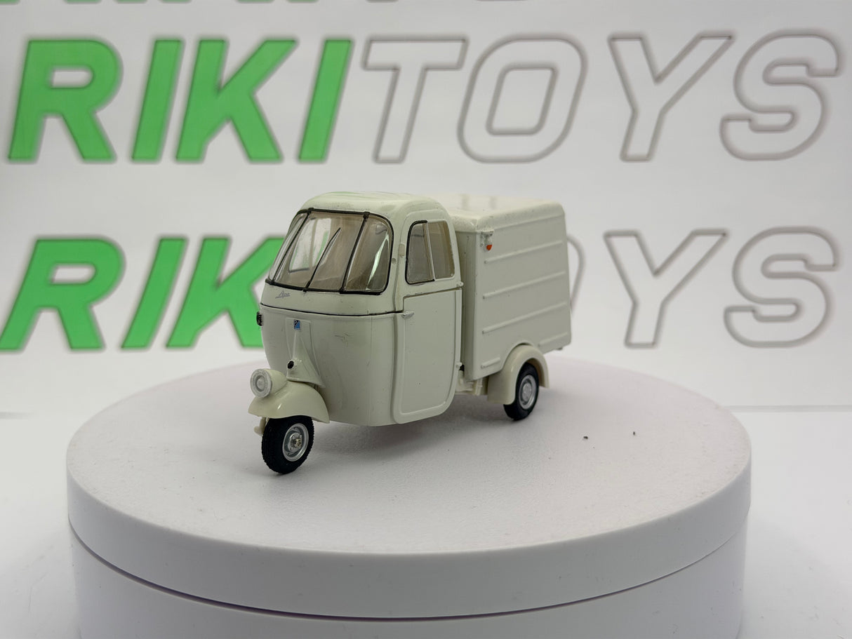 Piaggio Ape Italeri 1/32 Bianco