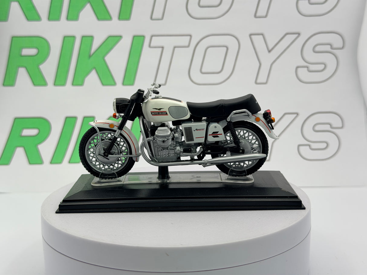 Moto Guzzi V7 Special Starline 1/24 Bianco