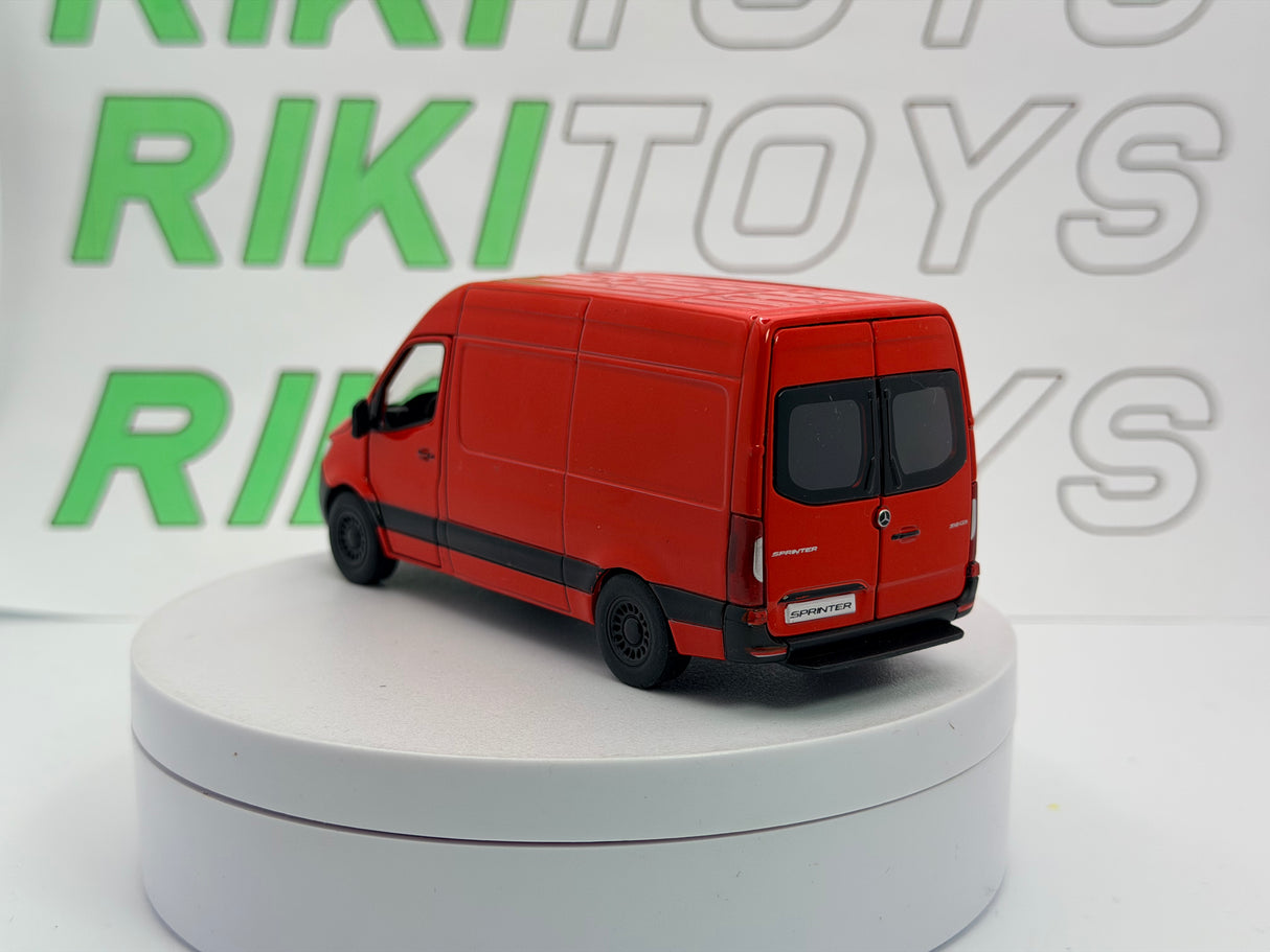 Mercedes Benz Sprinter Kinsmart 1/48 Rosso