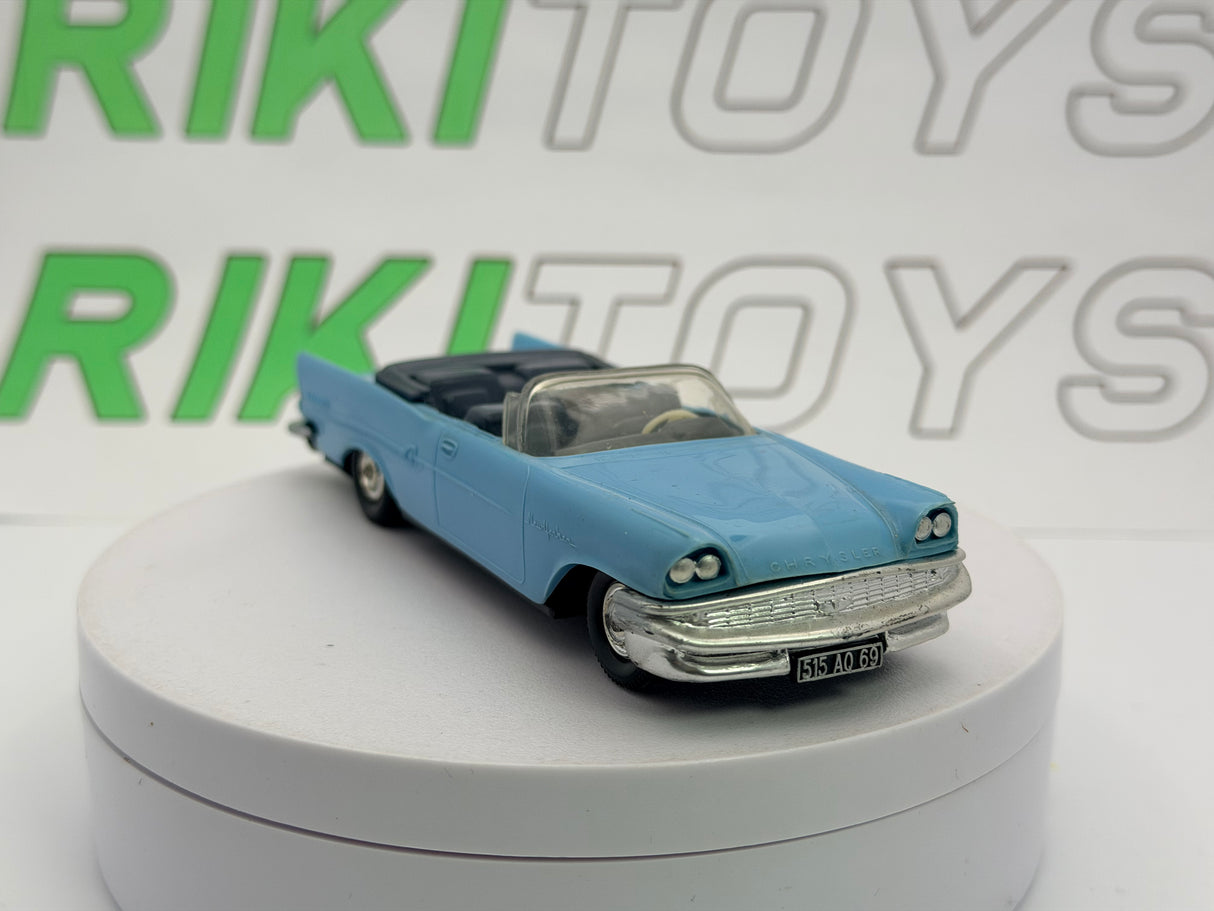 Chrysler New Yorker Norev PL 1/43 Azzurro