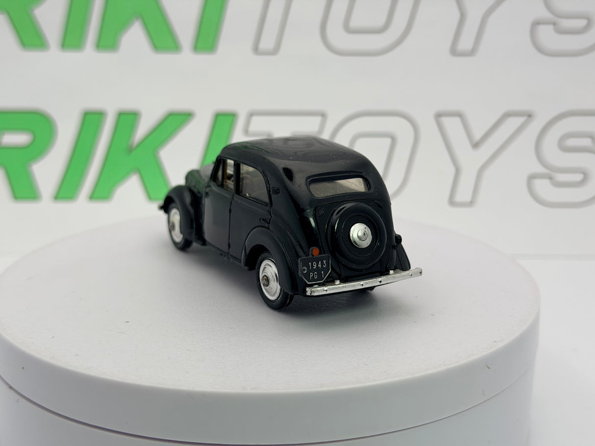 Renault Juvaquatre Norev PL 1/43 Nero