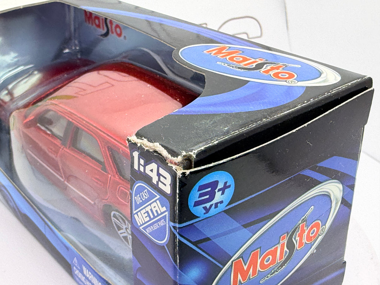 Chrysler 300 C Station Maisto 1/43 Rosso metallizzato