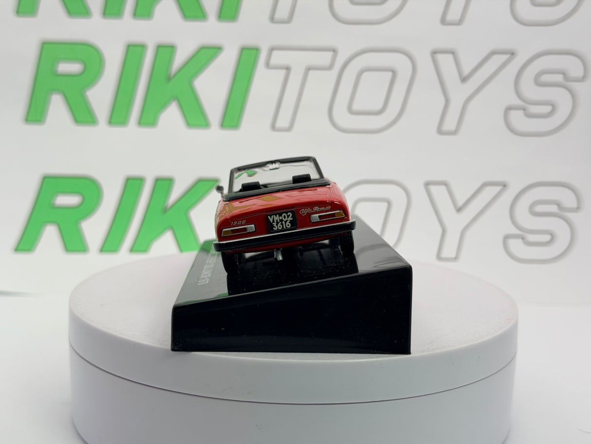 Alfa Romeo Duetto Coda Tronca Edicola 1/43 Rosso 1970