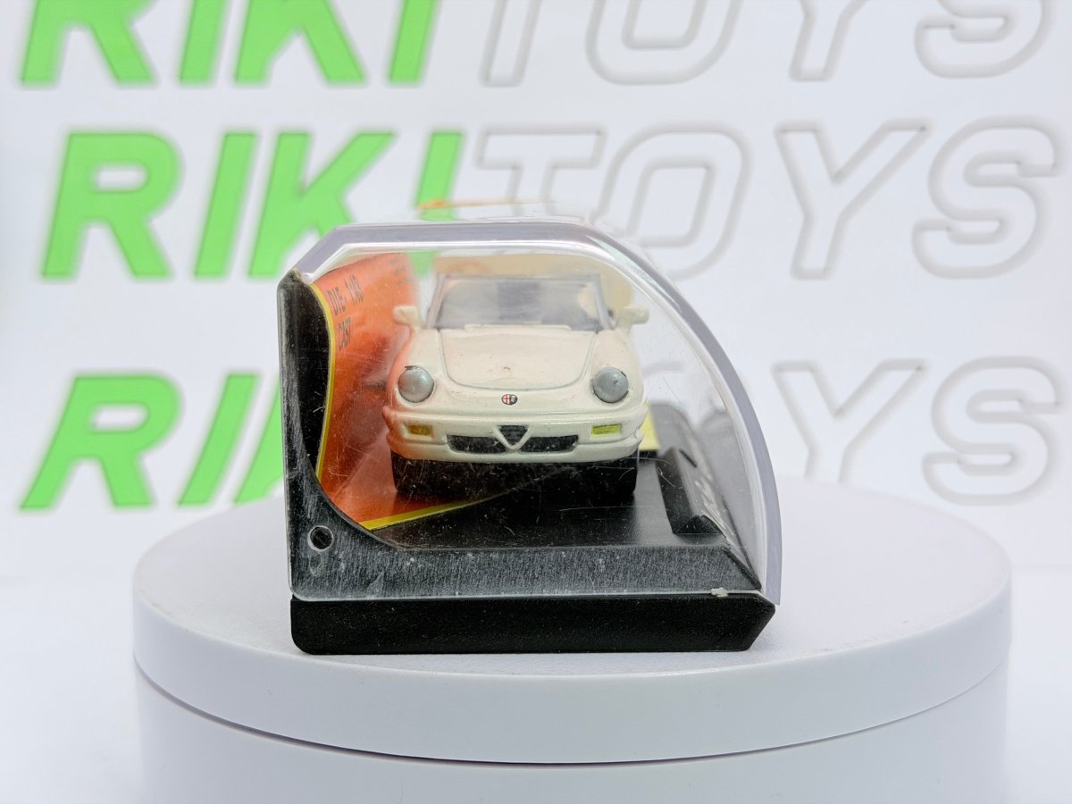Alfa Romeo Duetto 4a serie New Ray 1/43 Bianco - RikiToys - New Ray#