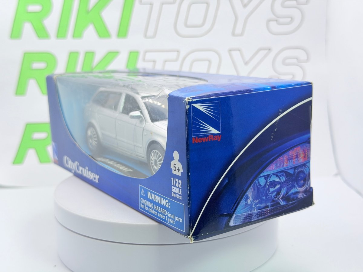 Audi A4 Avant New Ray 1/32 Argento - RikiToys - New Ray