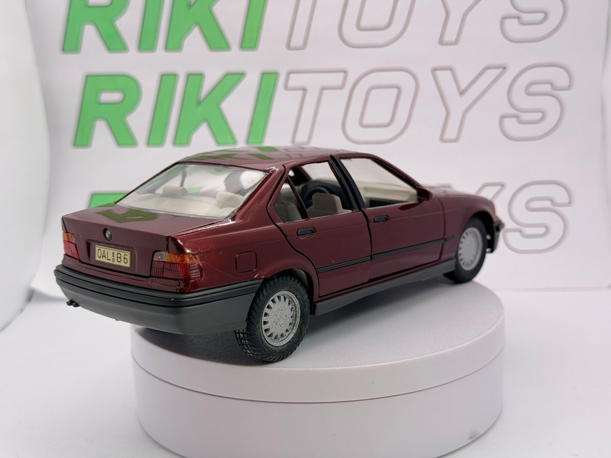 BMW 325i Berlina Gama 1/24 Rosso scuro 1990 - RikiToys - Gama