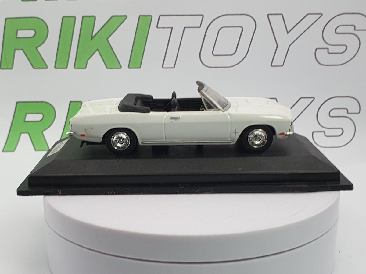 Chevrolet Corvair Monza Edicola 1/43 Bianco 1969 - RikiToys - Edicola
