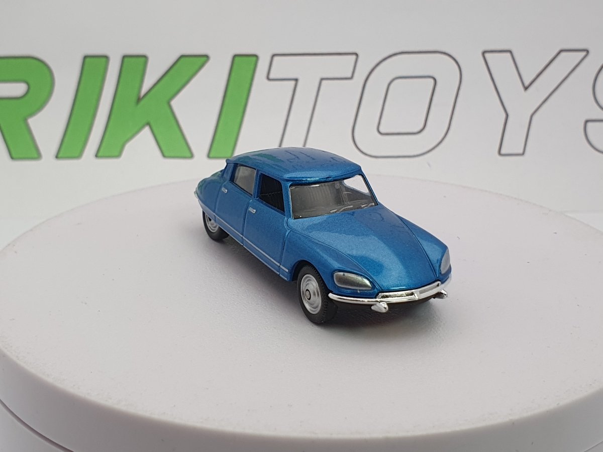 Citroen DS 23 Welly 1/55 Azzurro met. 1973 - RikiToys - Welly