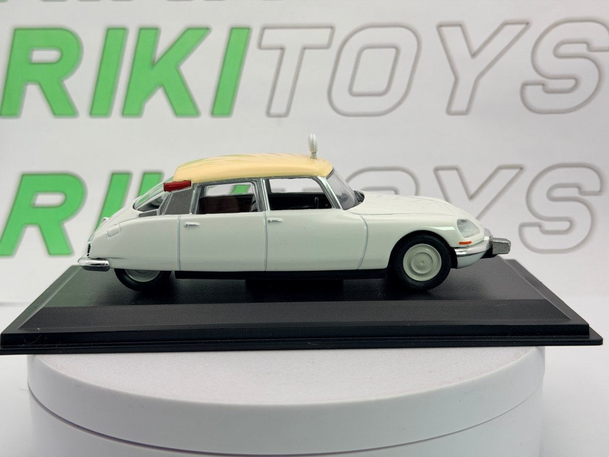 Citroen ID 19 Edicola 1/43 Bianco - RikiToys - Edicola