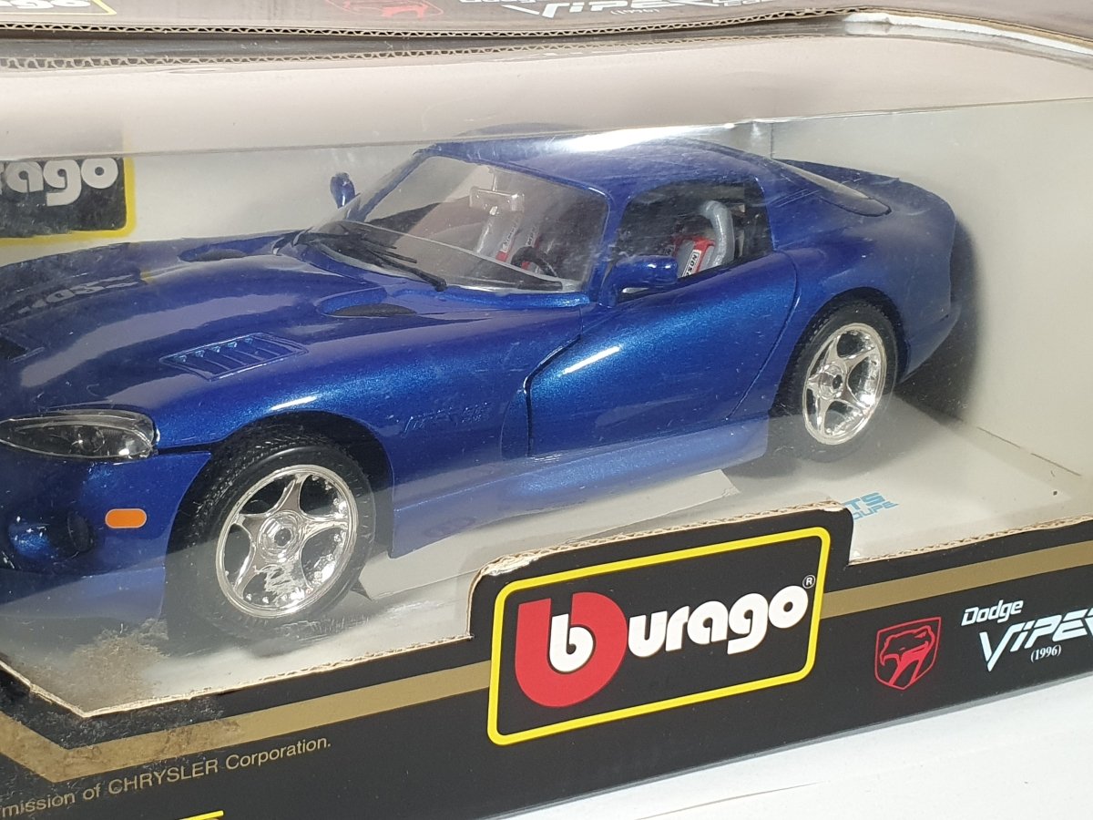 Dodge Viper GTS Burago 1/18 1996 - RikiToys - Burago