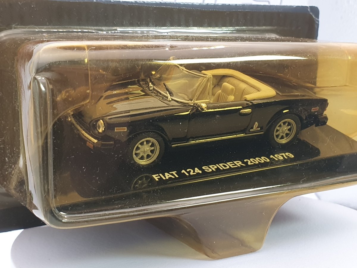 Fiat 124 Spider 2000 Edicola 1/43 Nero 1979 - RikiToys - Edicola