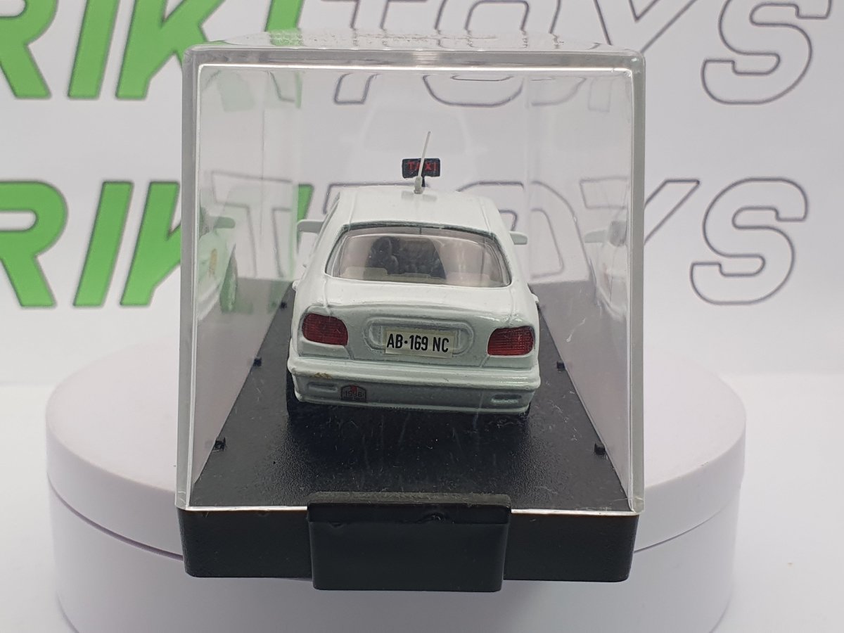 Fiat Marea Berlina Maisto 1/43 Bianco 1996 - RikiToys - Maisto