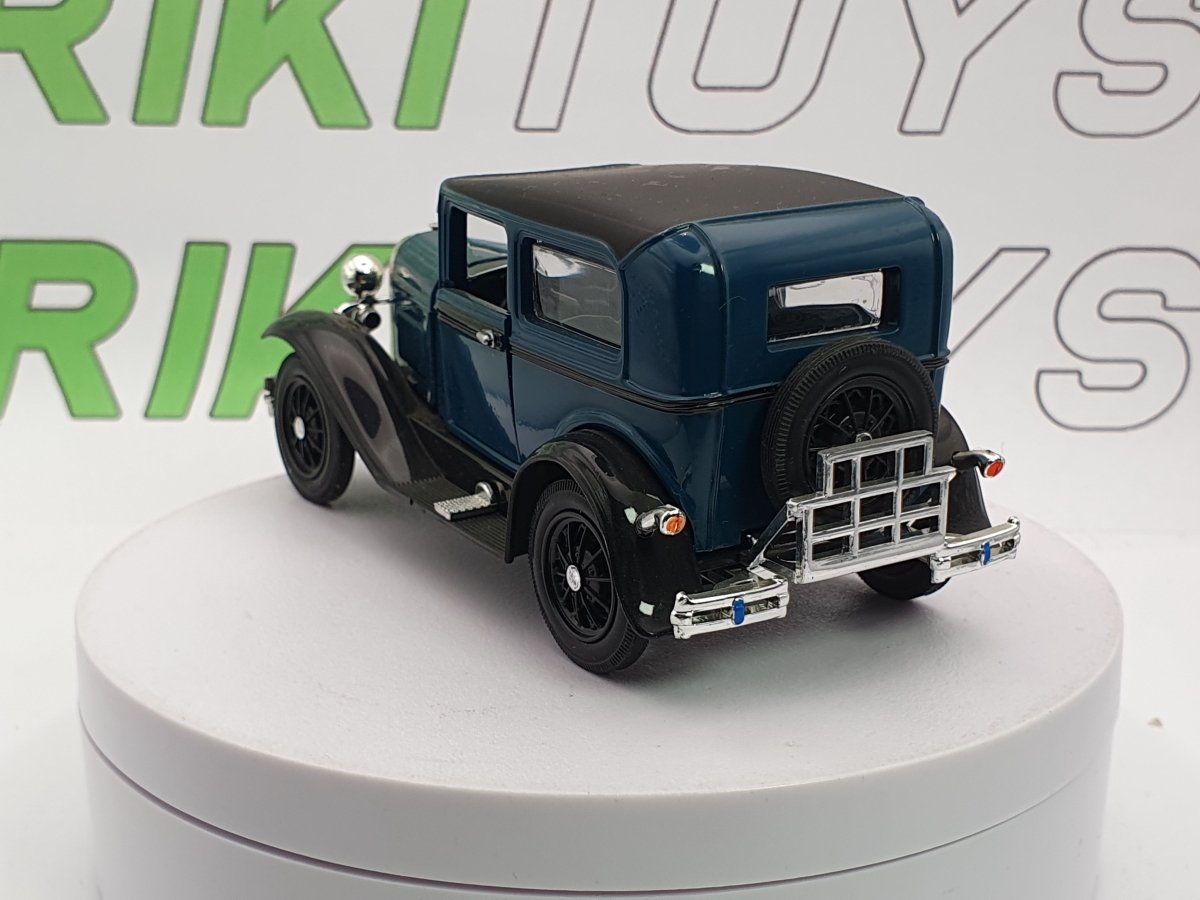 Ford A Tudor Arko 1/35 Verde 1929 - RikiToys - Arko