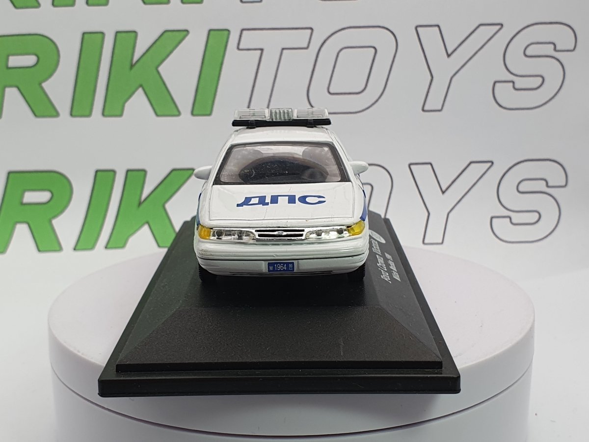 Ford Crown Victoria Edicola 1/43 Bianco 1998 - RikiToys - Edicola