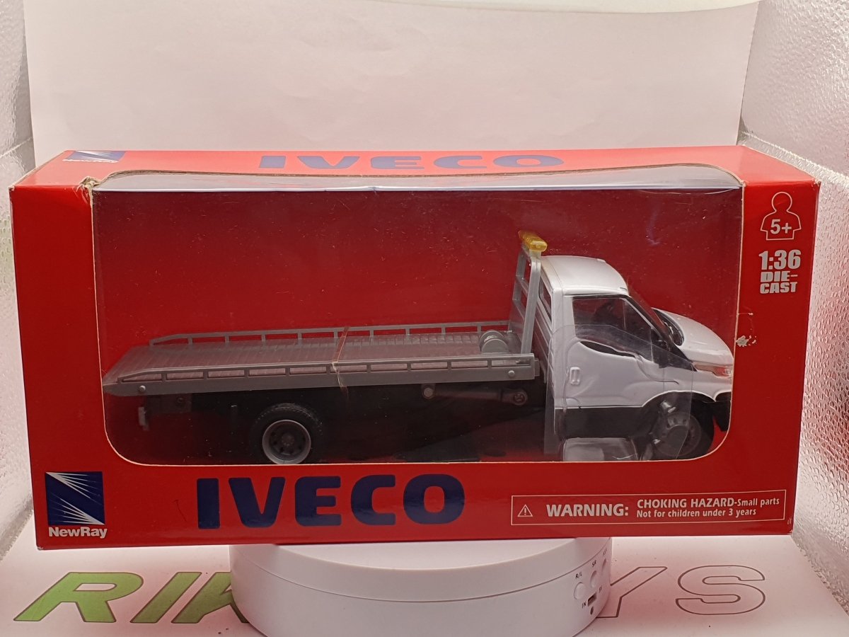 Iveco Daily Carro attrezzi New Ray 1/36 - RikiToys - New Ray#