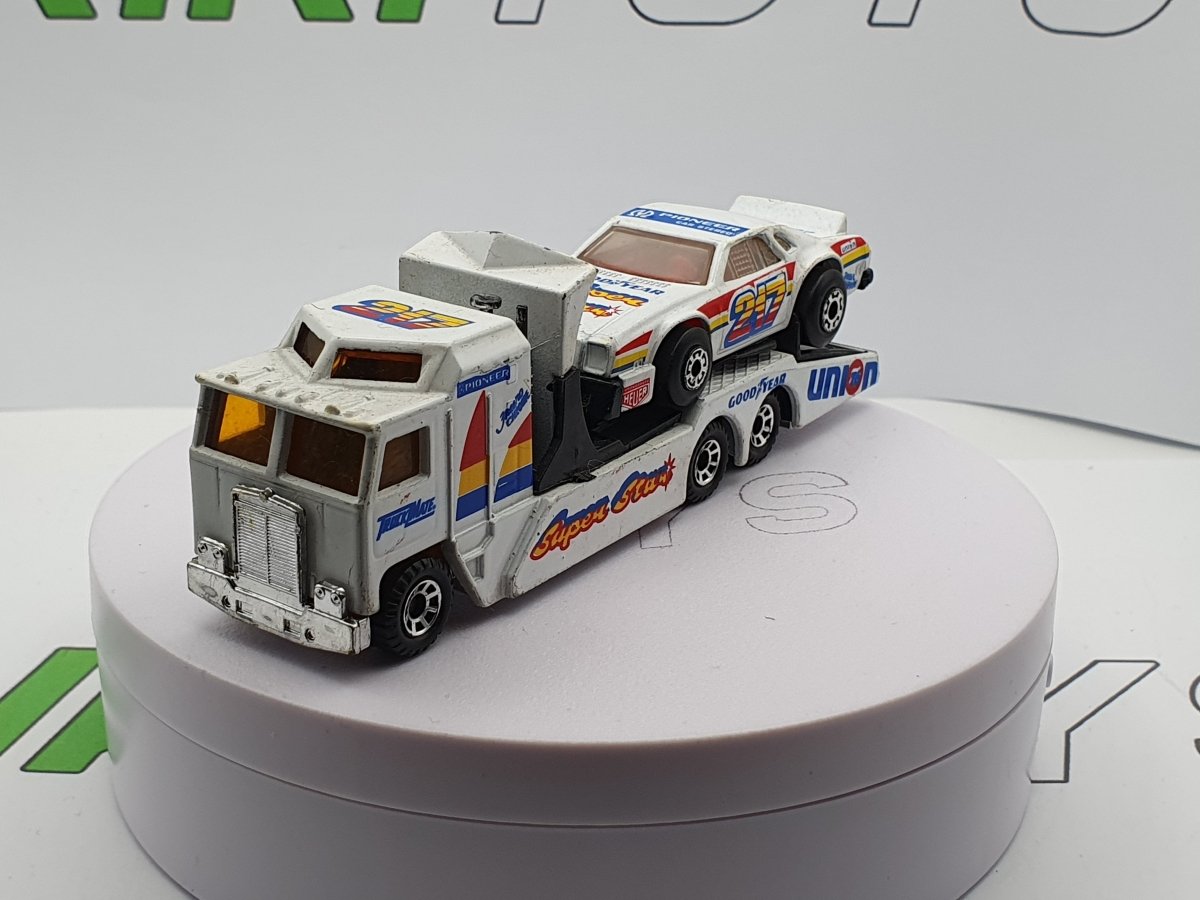 Kenworth Cat Transporter Set Matchbox 1/60 - RikiToys - Matchbox#
