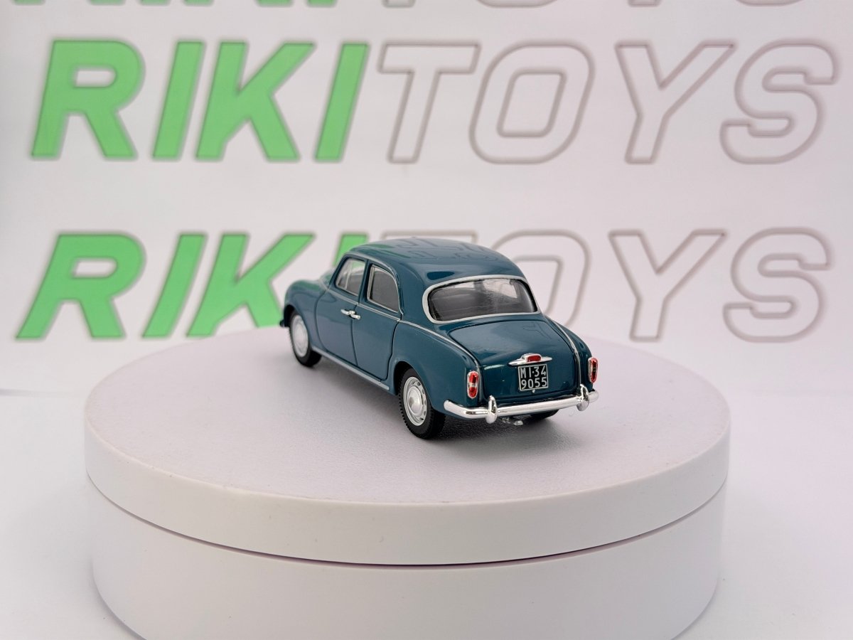 Lancia Appia 2 Norev 1/43 Blu 1956 - RikiToys - Norev