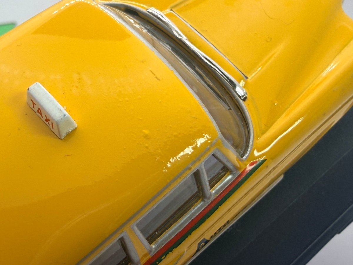 Mercedes Benz 200 Edicola 1/43 Giallo - RikiToys - Edicola