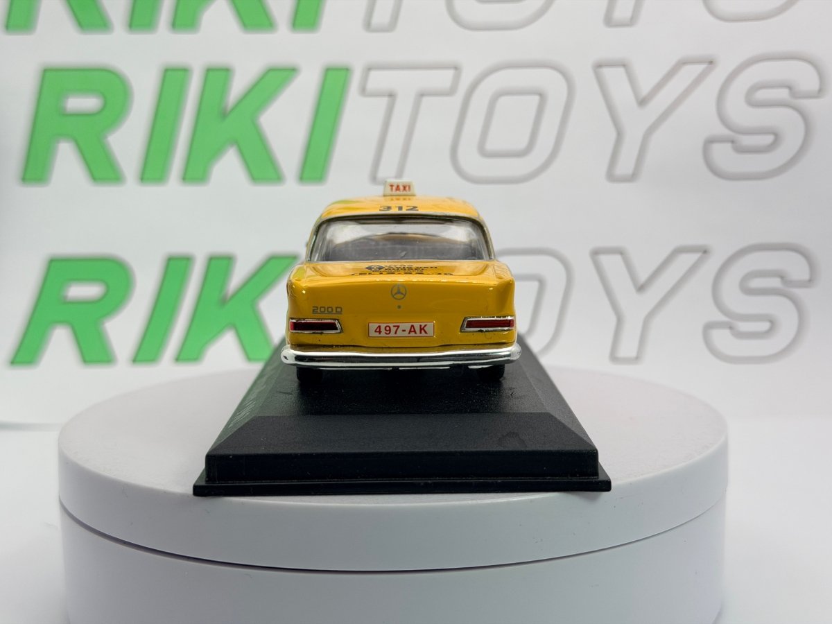 Mercedes Benz 200 Edicola 1/43 Giallo - RikiToys - Edicola