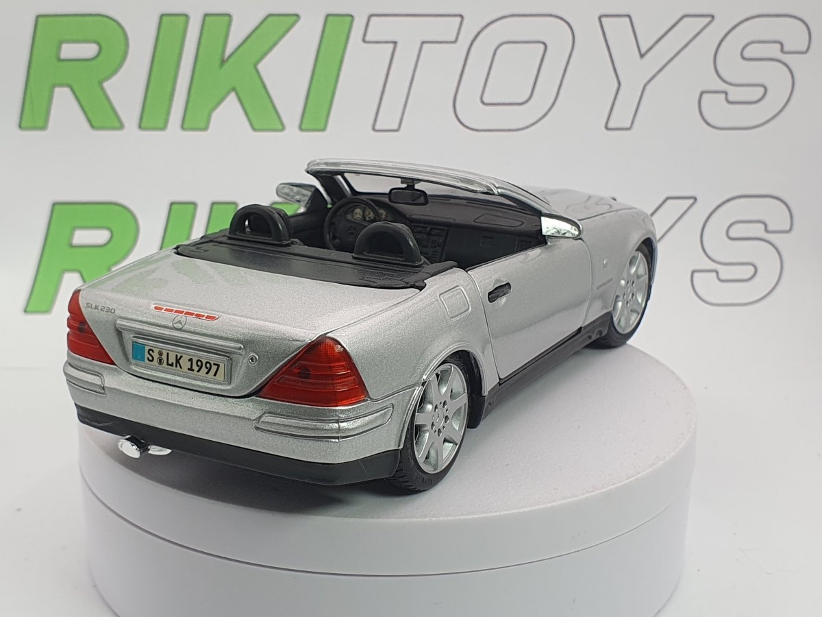 Mercedes Benz SLK 1a serie R 170 Maisto 1/24 Argento 1997 - RikiToys - Maisto