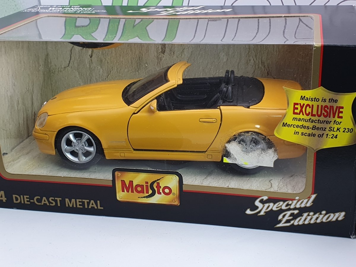 Mercedes Benz SLK 230 Maisto 1/24 Giallo 1997 - RikiToys - Maisto