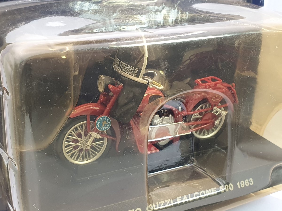 Moto Guzzi Falcone 50 Polizia Starline 1/24 Rosso 1963 - RikiToys - Starline