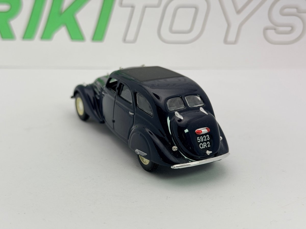Peugeot 402 Norev 1/43 Nero - RikiToys - Norev