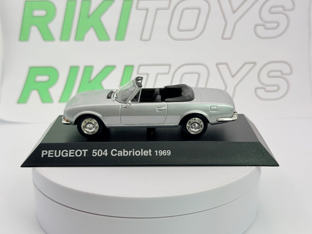 Peugeot 504 Cabrio Norev 1/43 Argento 1969 - RikiToys - Norev