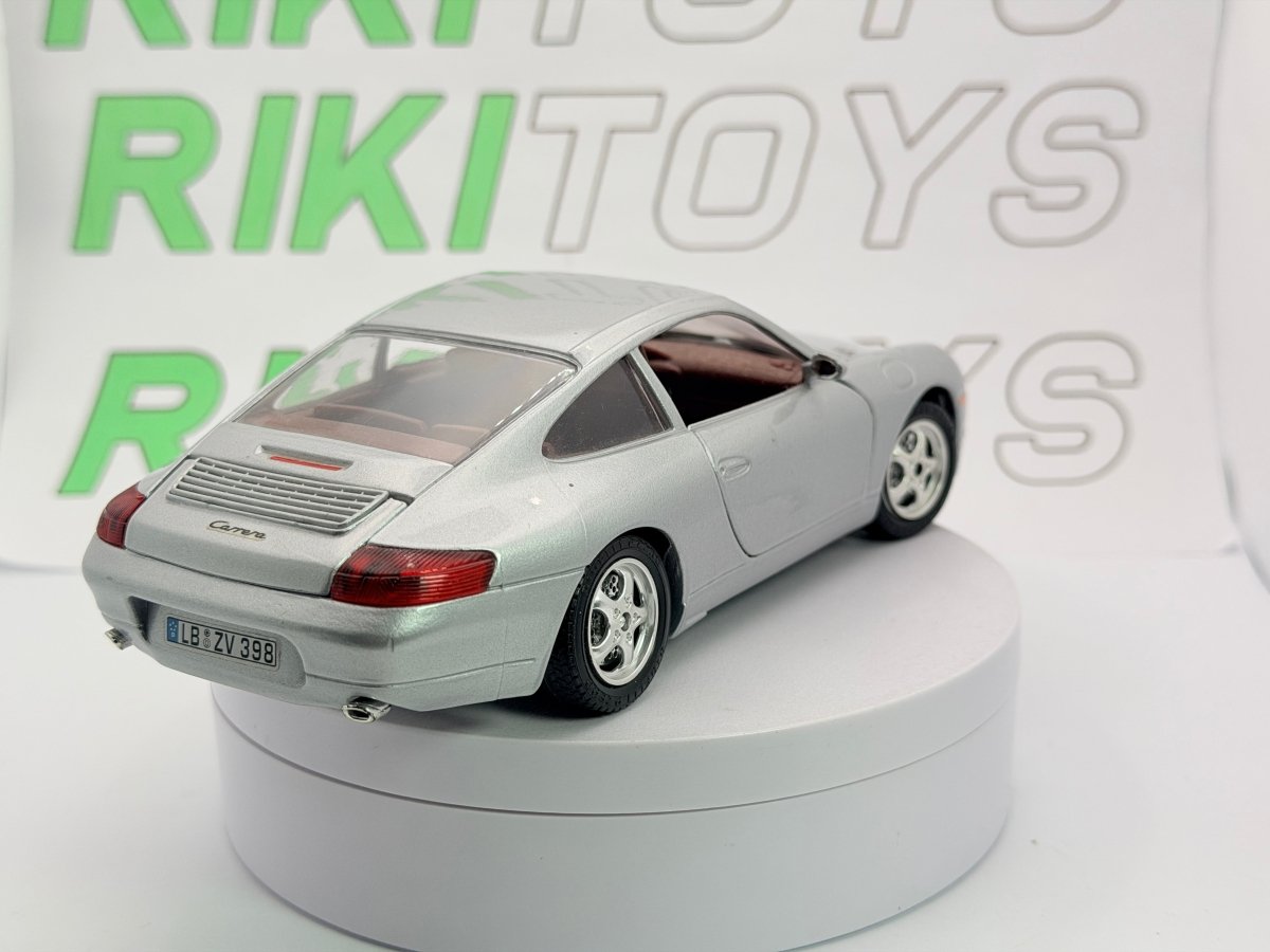 Porsche 911 996 Burago 1/24 Argento - RikiToys - Burago