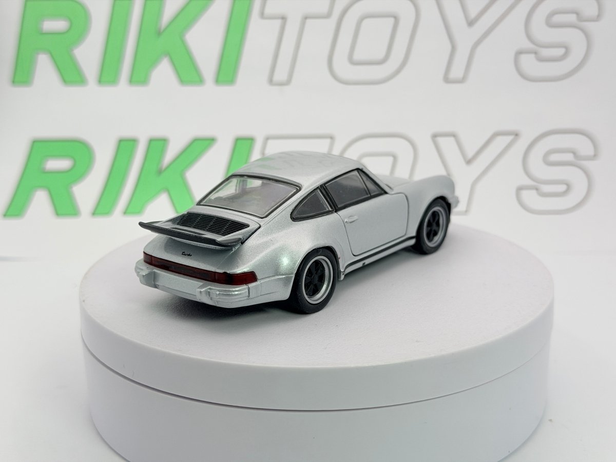 Porsche 911 Turbo Welly 1/38 Argento 1977 - RikiToys - Welly