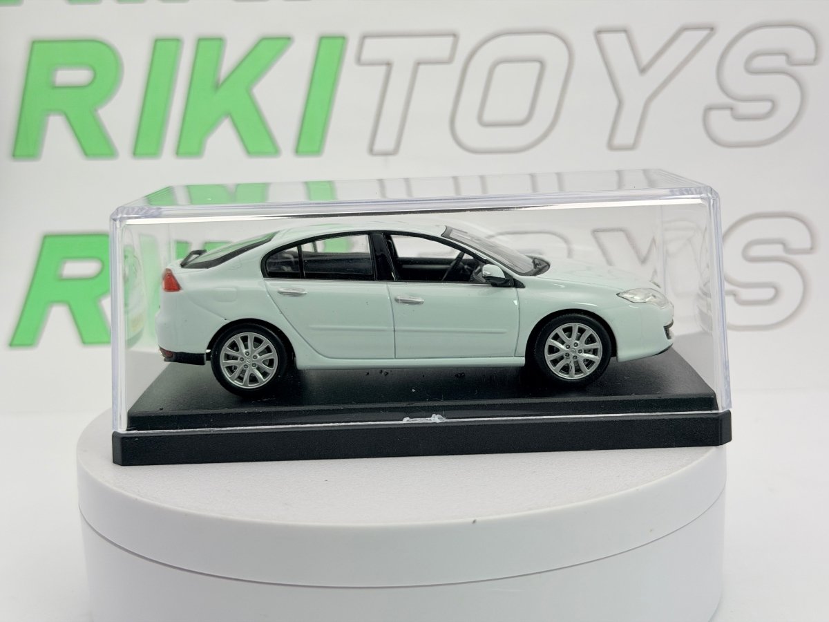 Renault Laguna Norev 1/43 Bianco - RikiToys - Norev
