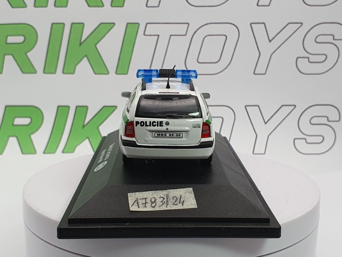 Skoda Octavia Station Wagon Edicola 1/43 Bianco 1999 - RikiToys - Edicola