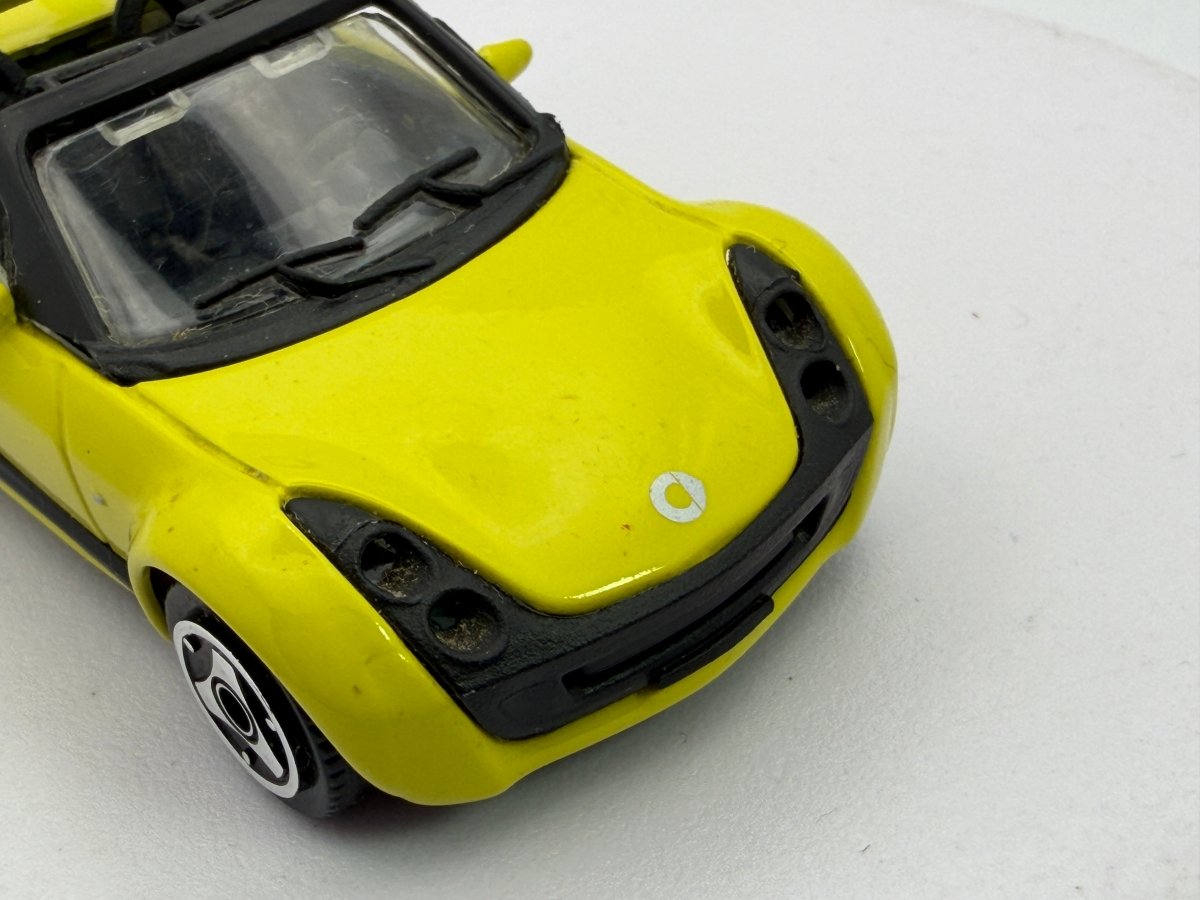 Smart Roadster Burago 1/43 Giallo 2003 - RikiToys - Burago