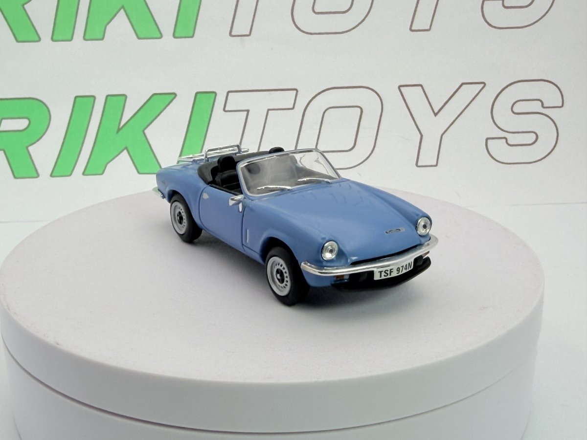 Triumph Spitfire MK IV Norev 1/43 Azzurro 1974 - RikiToys - Norev