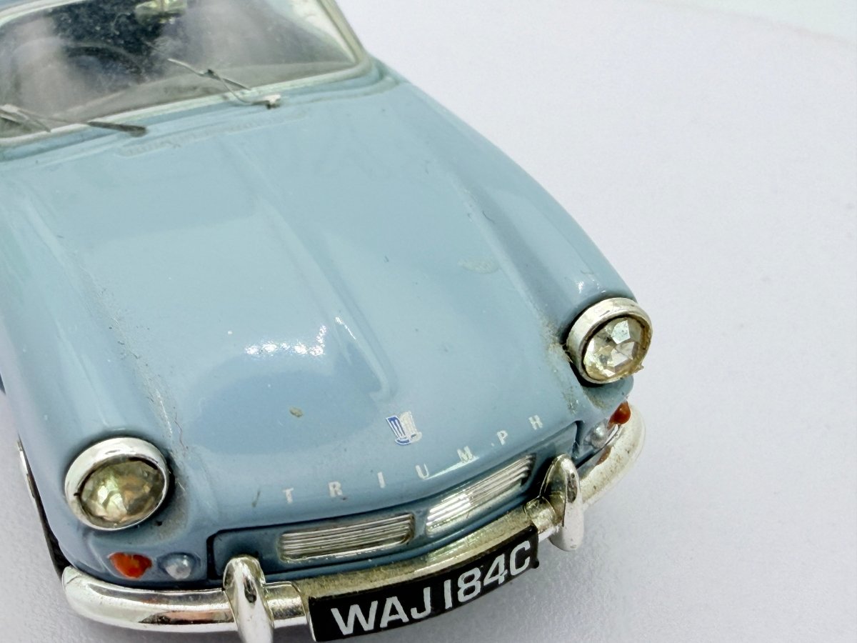 Triumph Spitfire Vanguards 1/43 Azzurro - RikiToys - Vanguards