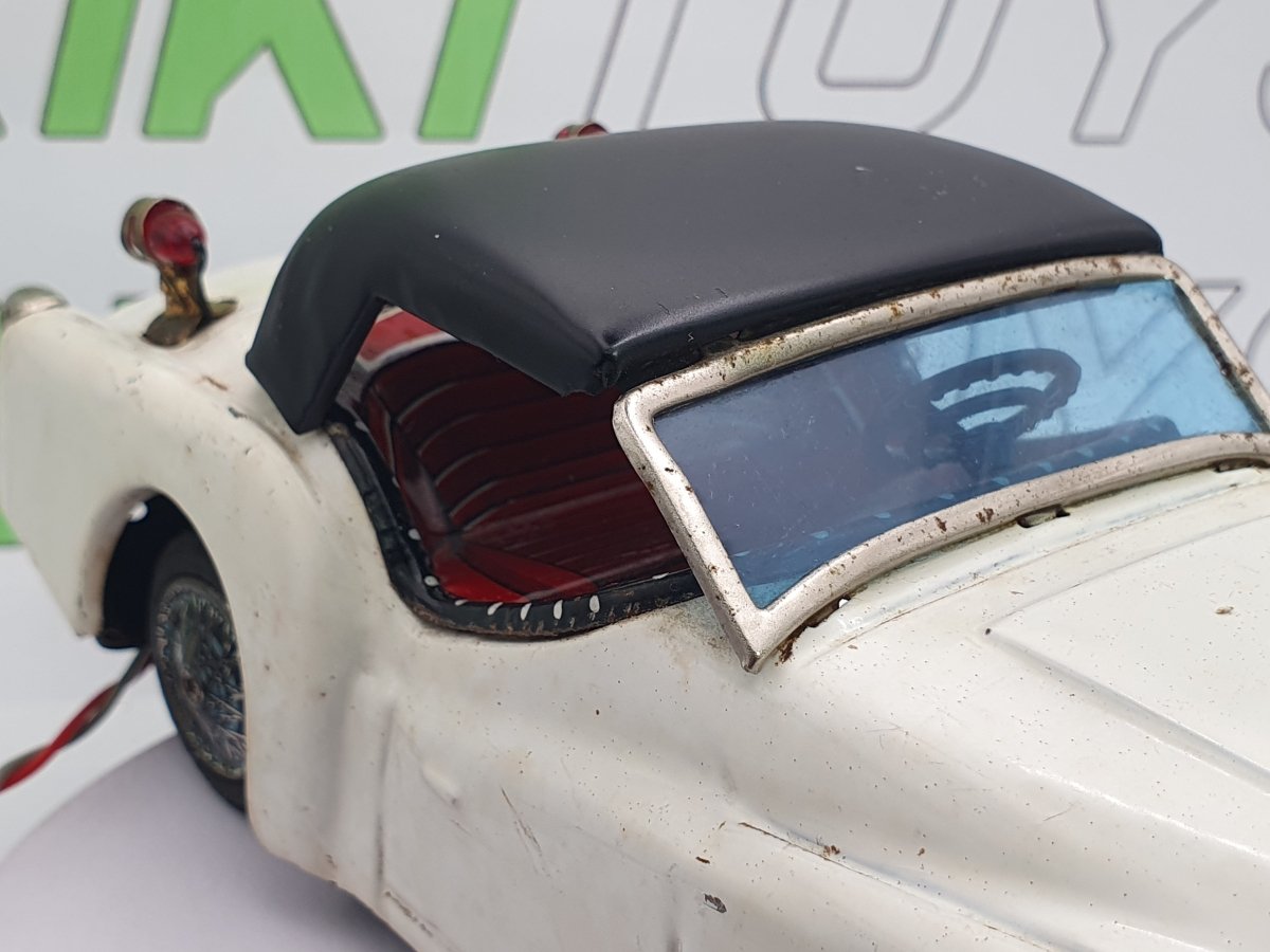 Triumph TR3 Bandai 1/20 Bianco 1959 - RikiToys - Bandai