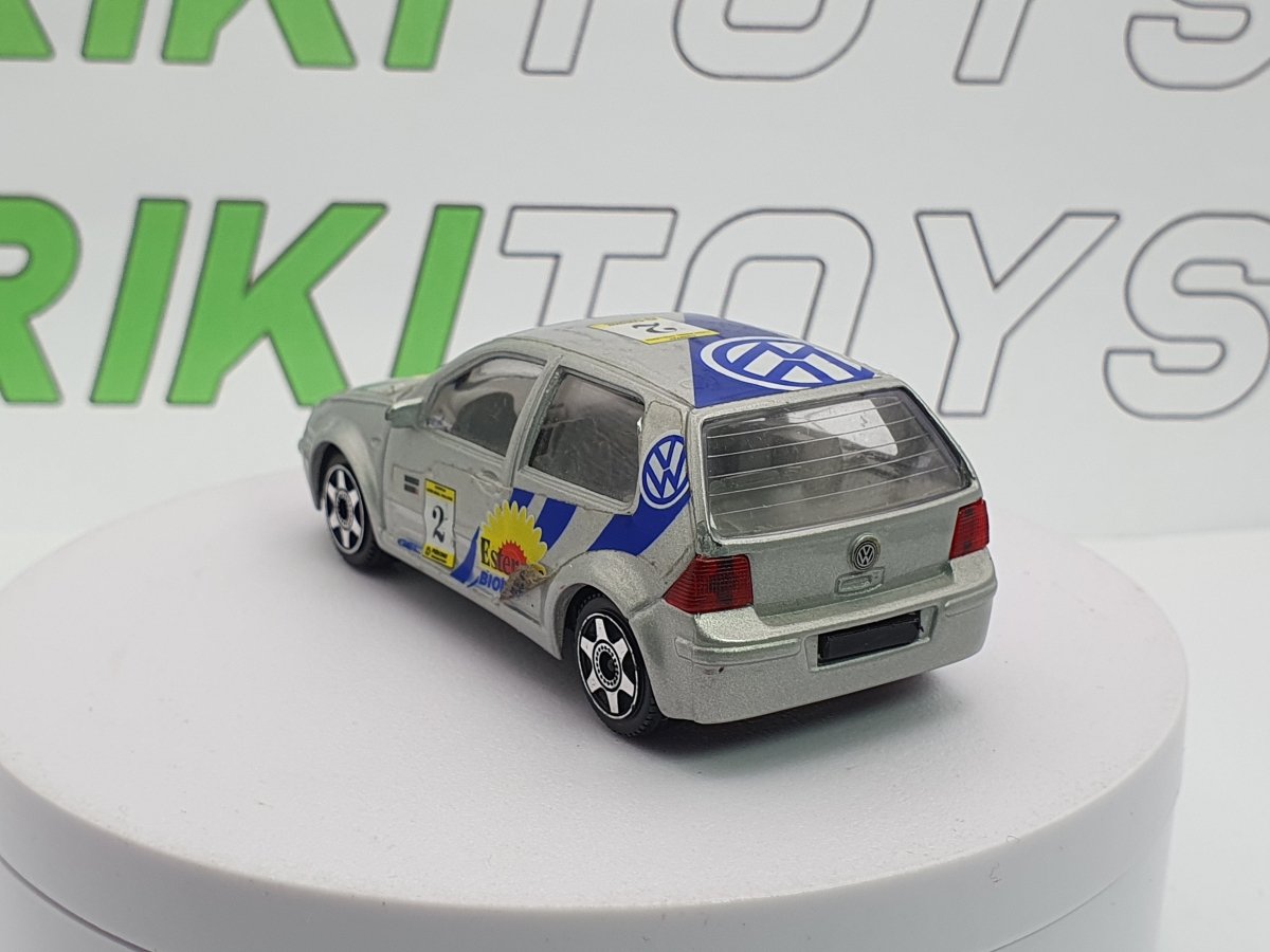 Volkswagen Golf IV Burago 1/43 Argento 1997 - RikiToys - Burago#