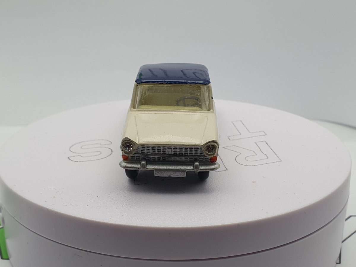 Fiat 2100 Berlina Corgi Toys 1/43 - RikiToys - Corgi Toys#
