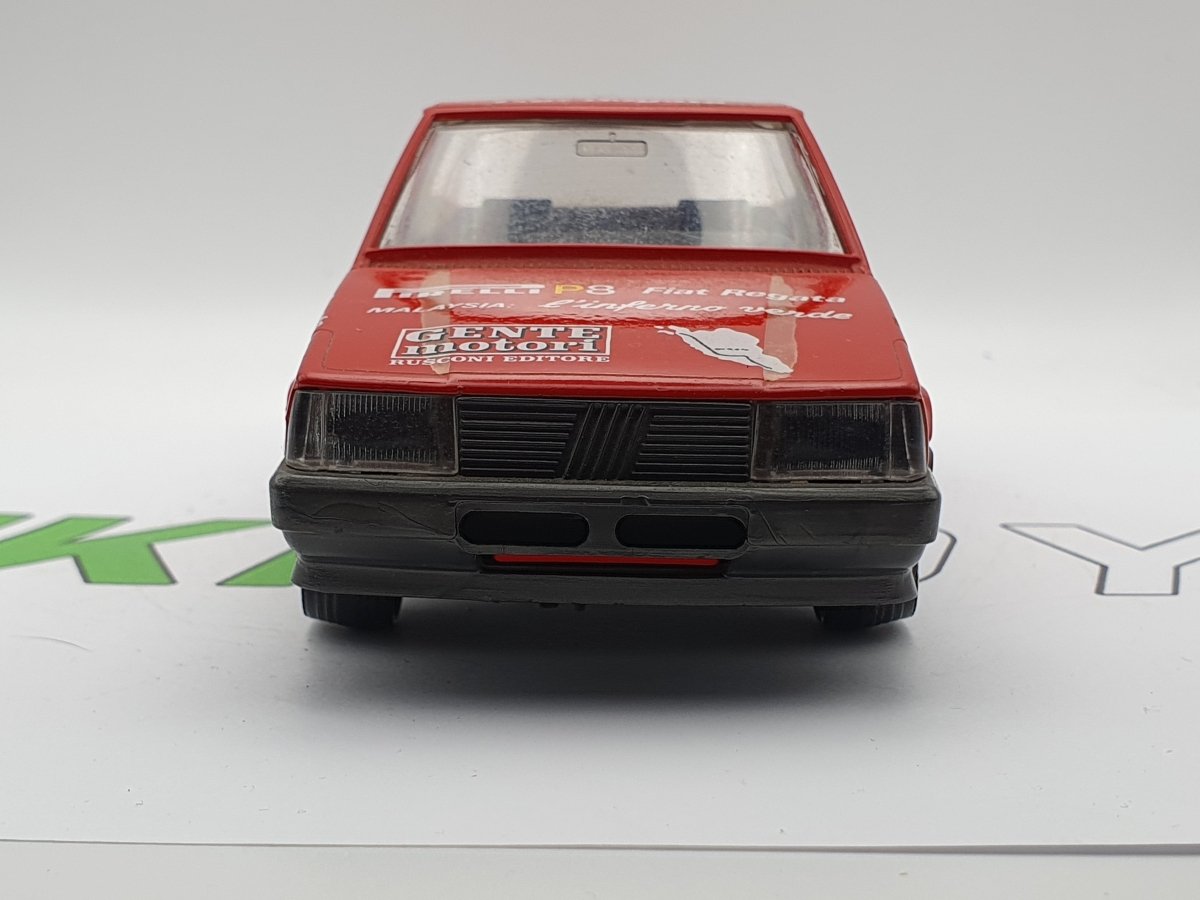 Fiat Regata Raid Malaysia Burago 1/24 - RikiToys - Burago#